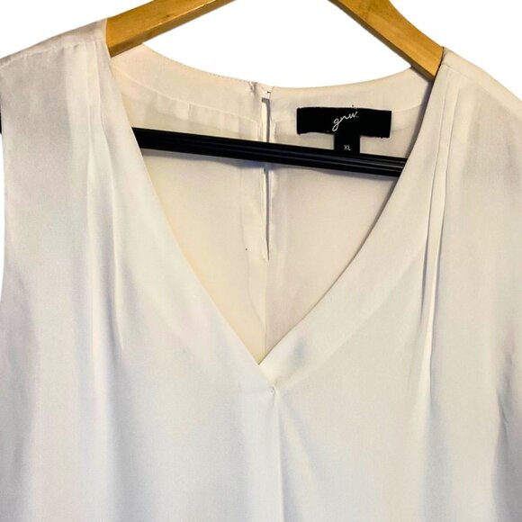 Ivory V-Neck Tank Top - Double Layered - Sz. XL - Picture 4 of 4